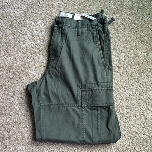 Old Navy “94 Cargo pants 32X30